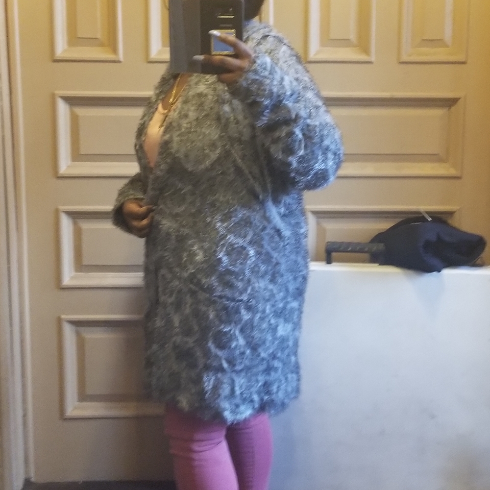Sweater - Picture 2 of 2